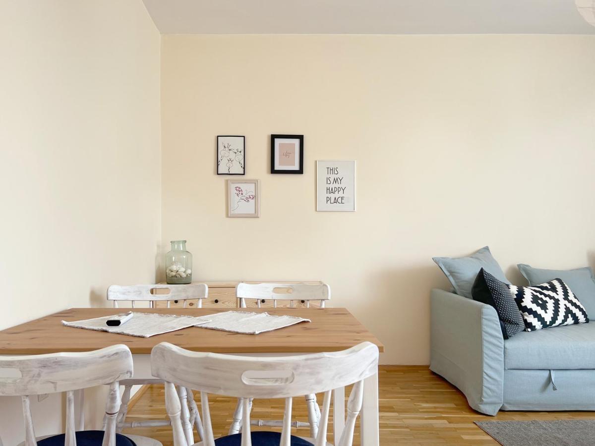 Lovely Apartment With Balcony In Pomorie Old Town By Flat Mаnаger ภายนอก รูปภาพ